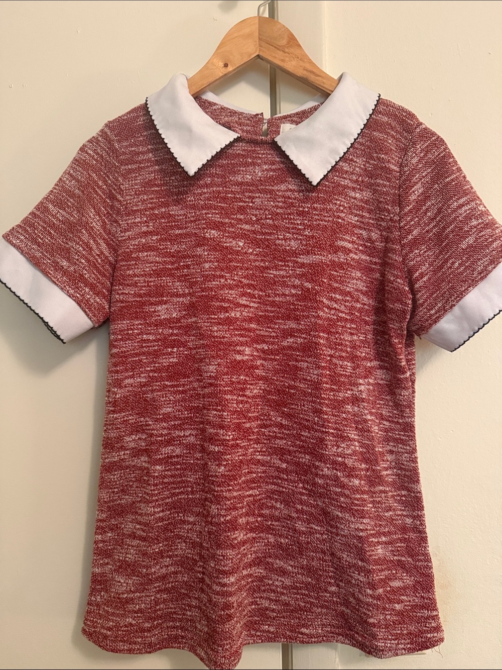 Women’s Red Heather Knit Top with White Peter Pan Collar